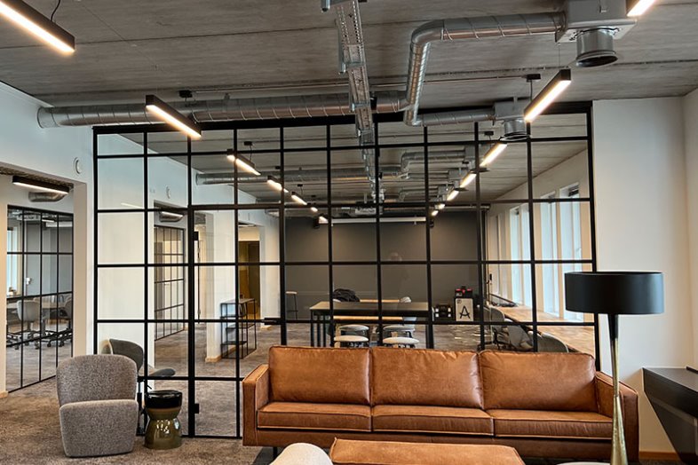 Ecofoss stilfuld og god belysning til moderne kontor 
