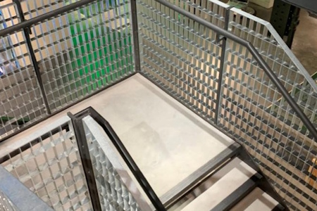 Gelænderudfyldning til større sportsforhandler i Oxford Street i London