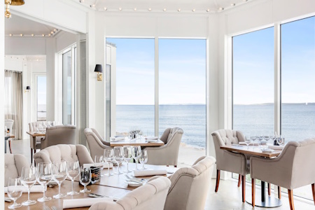 Indretning af personaleafdeling på Marienlyst Strandhotel