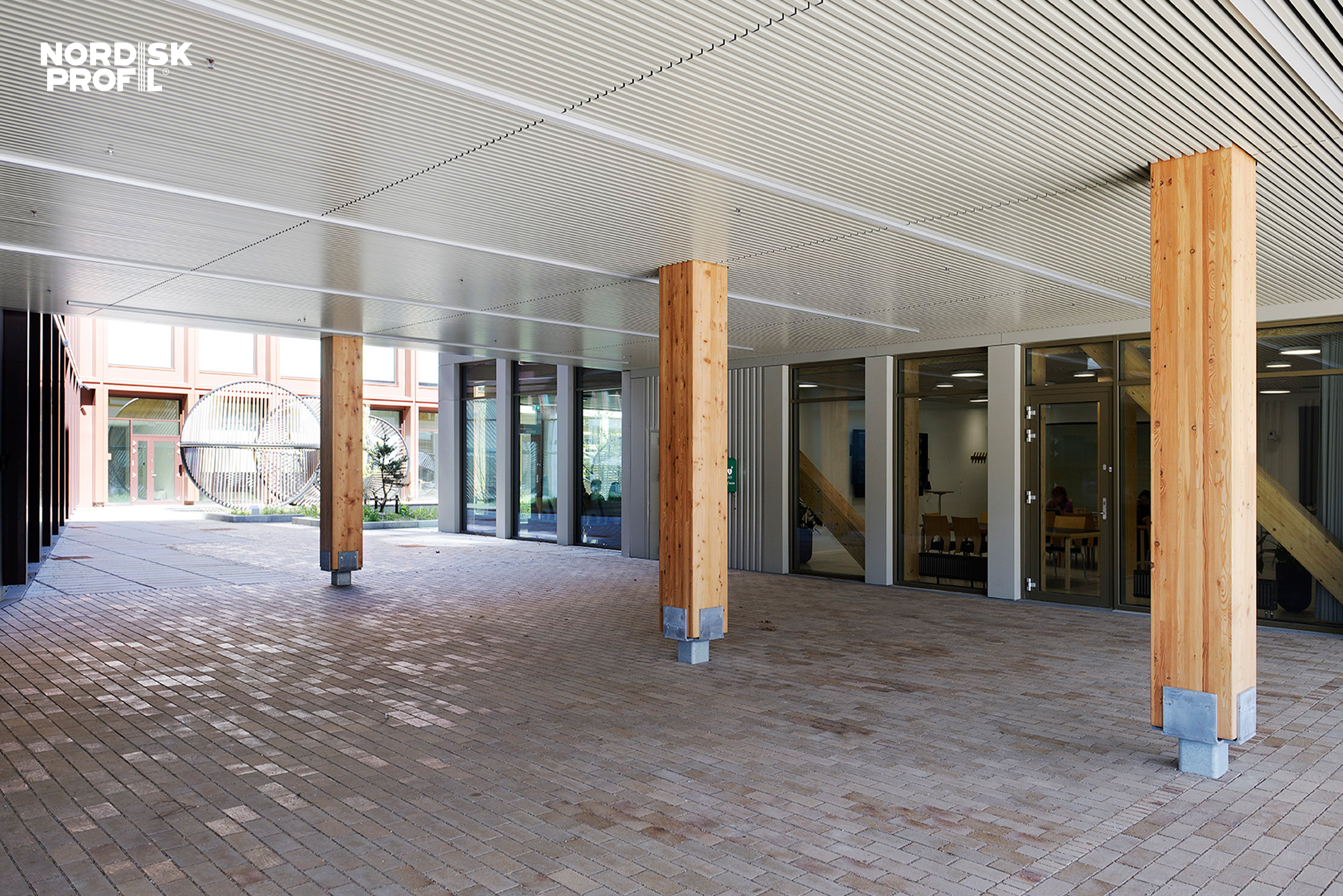 Woodhub