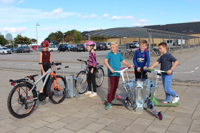 Catch Løbehjulsholderen er fleksibel og nem at integrere i de eksisterende cykelfaciliteter