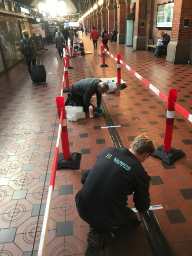 Se eksemplet herunder fra Københavns hovedbanegård