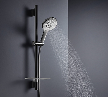 Desuden fås GROHE Rainshower SmartActive håndbruseren i to størrelser