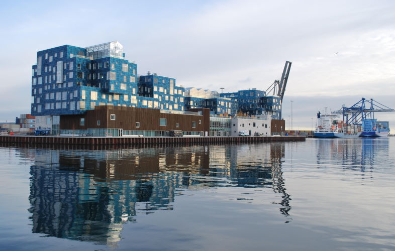 SolarLab producerer en ventileret facadebeklædning der genererer bæredygtig strøm