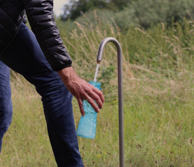 Eqi Water, frostsikker og hygiejnisk vandhane med fodpedal