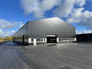ny fabrikshal på 2500 m² til produktion af eltavler og modulbaserede løsninger
