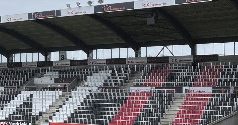 Tress - Safe Stands-tribuner 