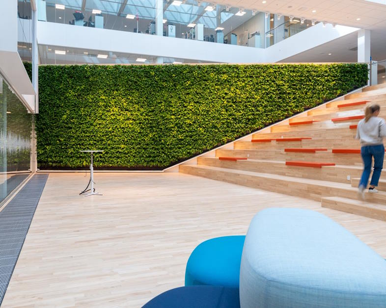 Natural Greenwalls - plantevægge med automatisk vanding