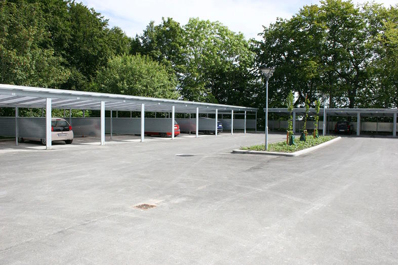 Fleksible carportanlæg og cykeloverdækninger med sedumtag