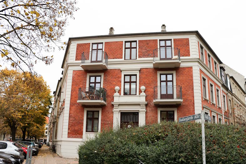 Smukke altaner med respekt for arkitekturen