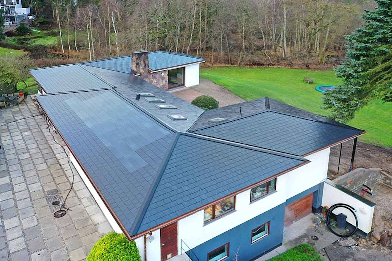 Hus med solceller på taget