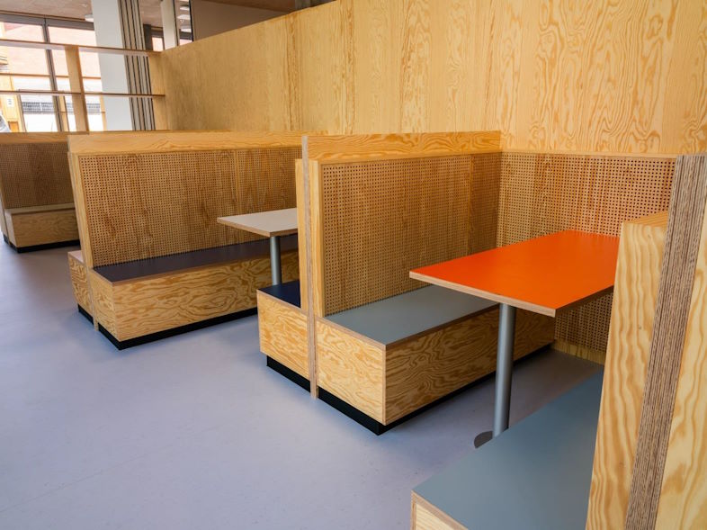 ST Skoleinventar – en erfaren samarbejdspartner 