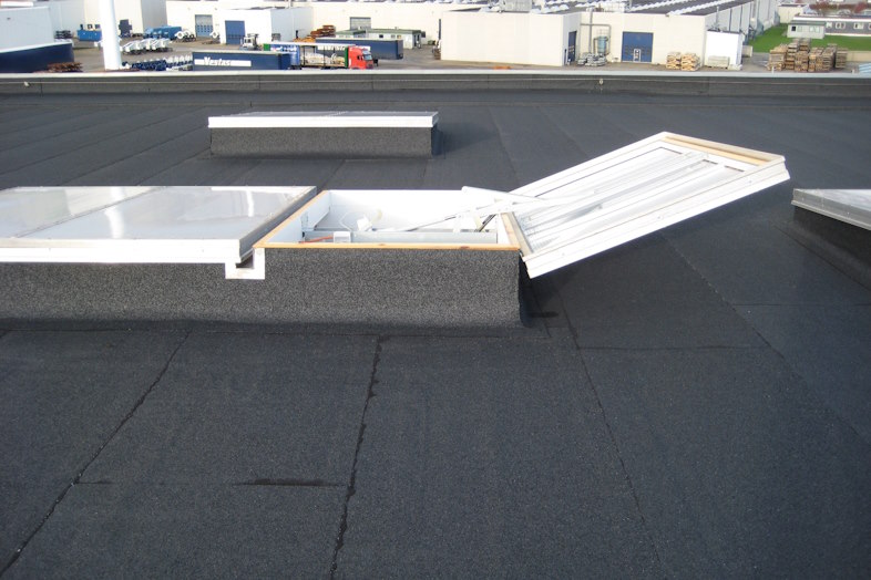 VELUX Commercial kan nu tilbyde opdaterede certifikater for termisk brandventilation