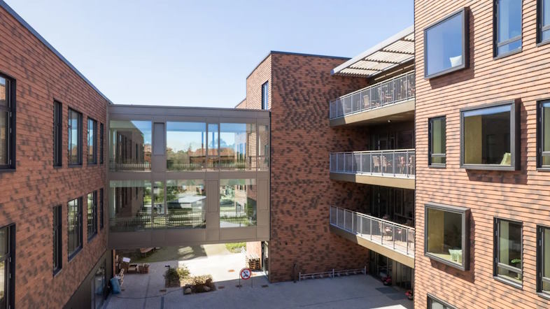 Constructia Facadepaneler kombinerer akustik og brandmæssig ydeevne 