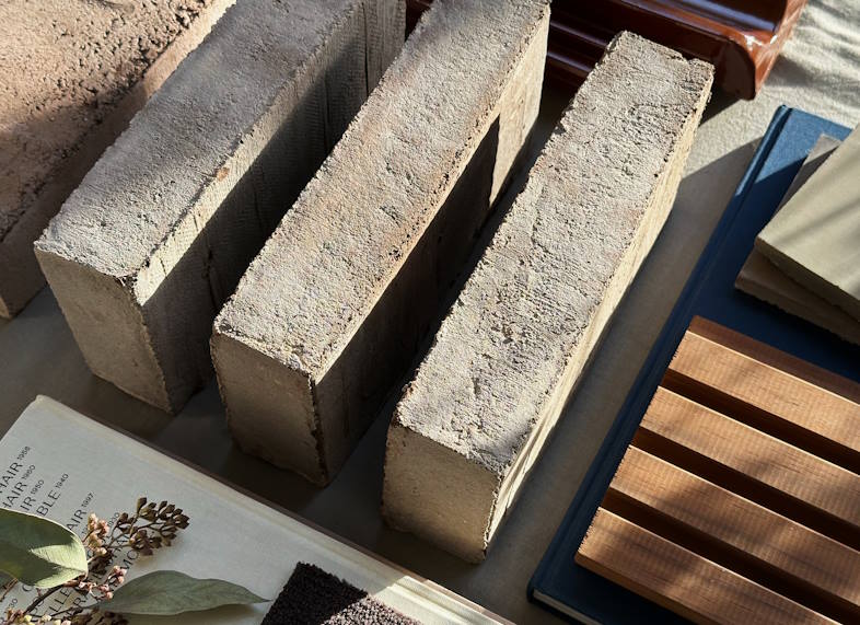 ReClay er en serie mursten, hvor vi anvender mindst 30 % knust tegl i lerblandingen