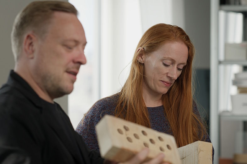 MIX er en videreudvikling af vores dematerialiserede LESS-mursten med 15% mindre råmateriale og CO2-aftryk