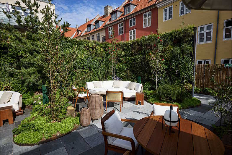 75 m² stor plantevæg