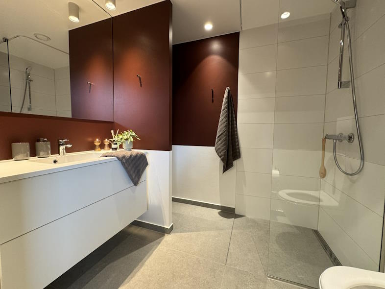 Med Ready Bathrooms komplette og kvalitetskontrollerede badekabiner får du én samlet løsning