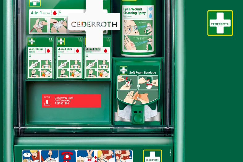 En påfyldt Cederroth Førstehjælpsstation gør det let at handle hurtigt.