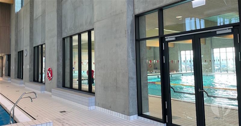 Moderne svømmehal i Næstved står færdig