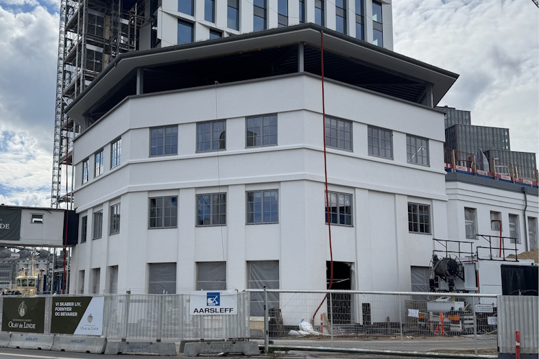 Igangværende montage af DPW på Mindet i Århus