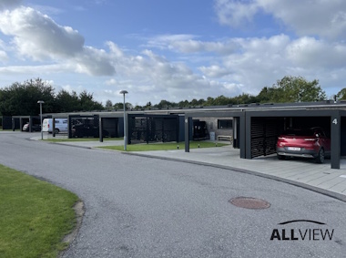 Vi har leveret carporte og overdækninger til en lang række udstykninger og rækkehusprojekter