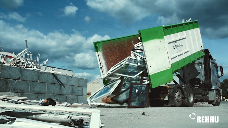Med nye materialeteknologier og integreret cirkulær økonomi søger REHAU at gentænke vinduer gennem hele LCA’en.