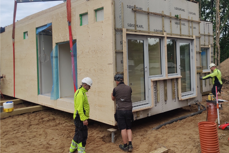 81 SKRUEFUNDAMENTER PÅ 7 DAGE – VALGT SOM ET AKTIVT GREB