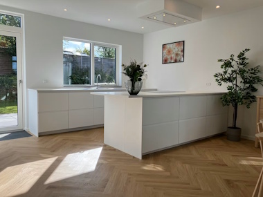 FORENOM lejer seks fuldt møblerede boliger