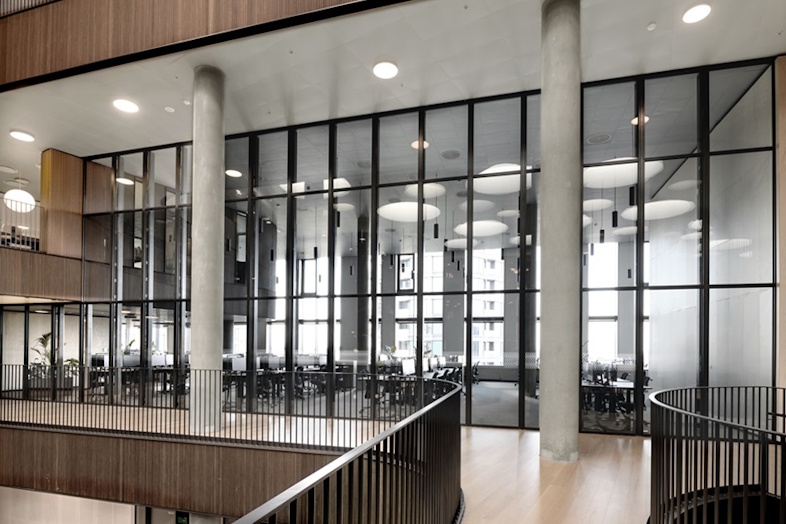 Specialdesignede glaspartier med fokus på brand og sikkerhed