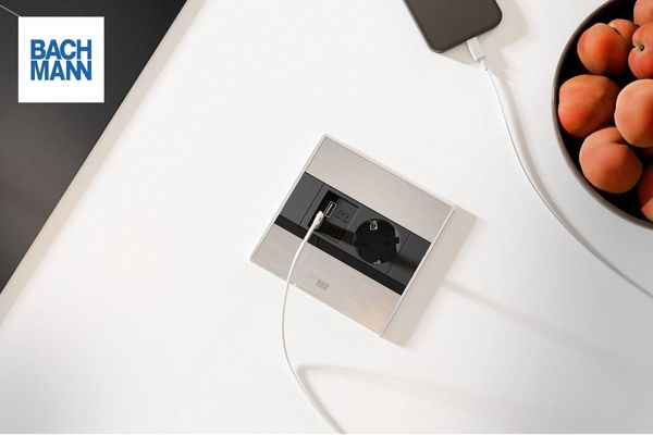 Berøringsfri. Tidløs. Intelligent: Mød SENSE fra BACHMANN