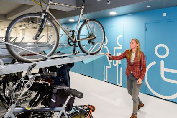Cykelstativ i 2 højder