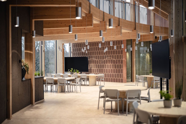 Dymaks hovedkvarter i Odense – belysning som integreret del af byggeriet