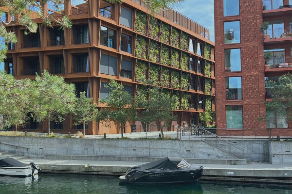 Fremtidens grønne facade spirer med VERTICAL