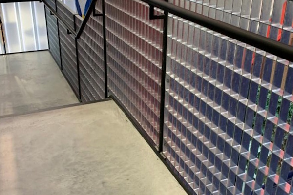 Gelænderudfyldning til større sportsforhandler i Oxford Street i London