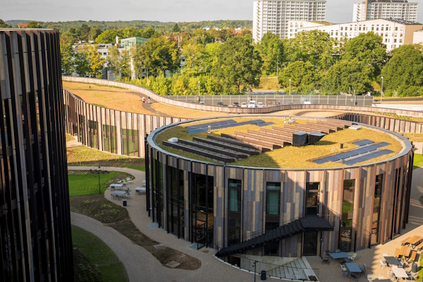 Genanvendt tagpap gør også livet lettere for tagdækkeren