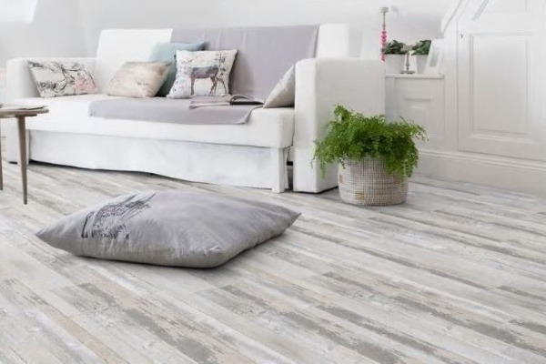 LVT – VINYL FLISER OG PLANKER