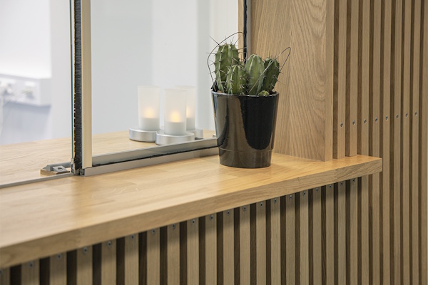 Håndværk, finish og træets naturlige skønhed