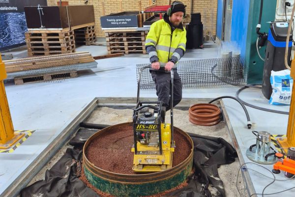 Kan et vækstmedie styrkemæssigt konkurrere med stabilgrus?