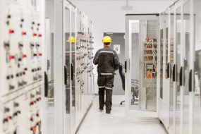 Lav luftfugtighed kan føre til statisk elektricitet i produktioner