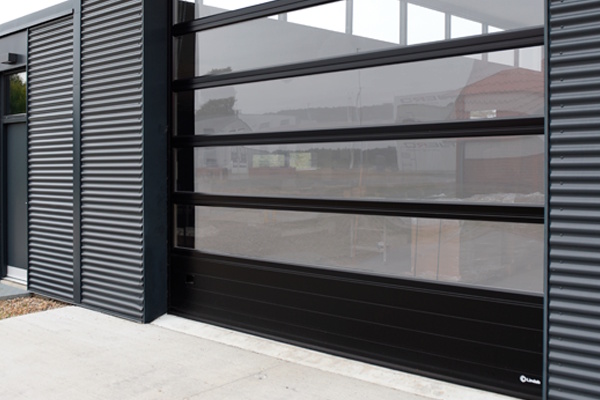 Ny isoleret Energy sektion til danskproducerede Lindab Doors porte