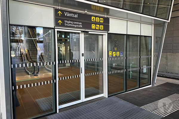 Ny Varberg Station med diskret brandbeskyttelse i glas