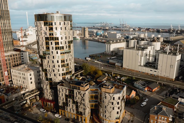 Nye radiatorer luner i Danmarks højeste træbyggeri