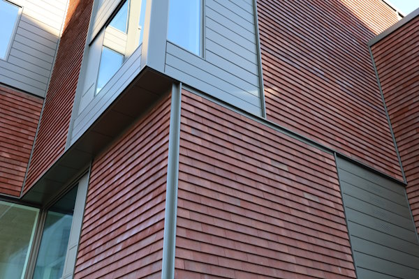 Odense-boliger fik smuk klassisk facade med nordic skærmtegl