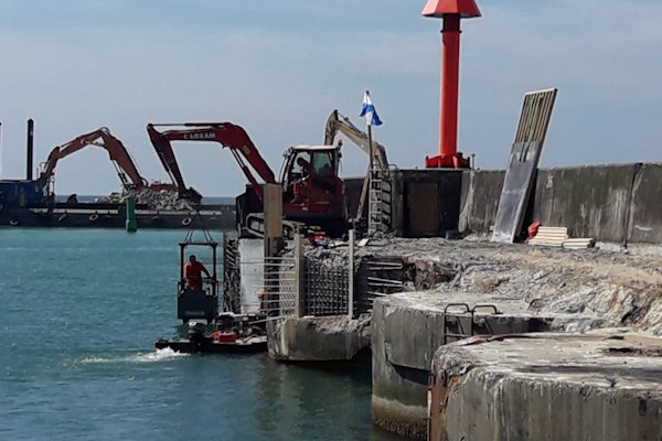 Rustfrit armeringsstål giver havnemolen mange ekstra år