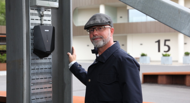 Sådan kom der strøm på el-bilerne i Herning Sky