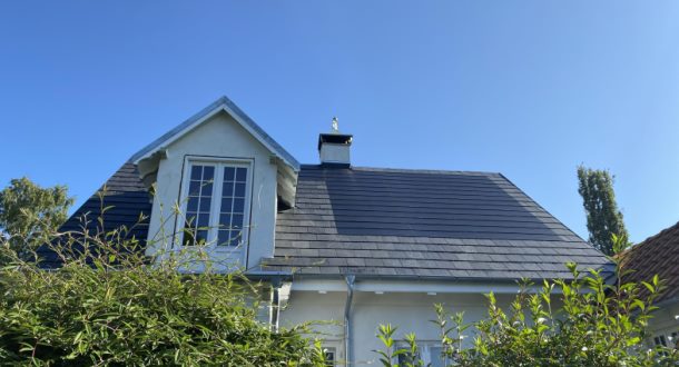 Smukke og lette tagløsninger i naturskifer - Nu med integrerede solceller