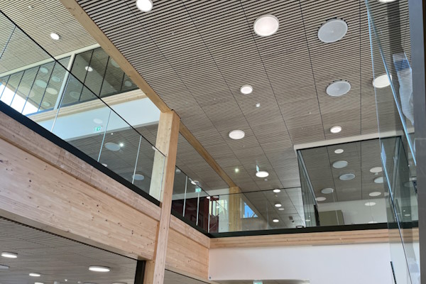 Soundbest A/S leverer specialtilpassede akustiklofter