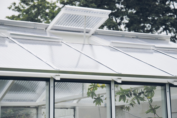 Stærkere end glas: Polycarbonat til moderne drivhuse og orangerier