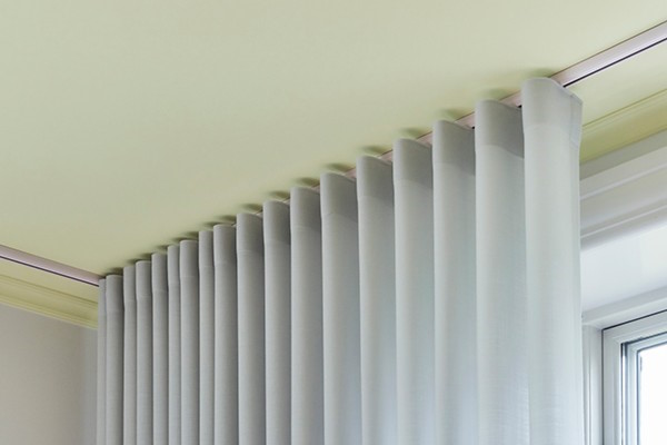 Sustain™ gardinskinner – ansvarlige materialer til fremtidens byggeri